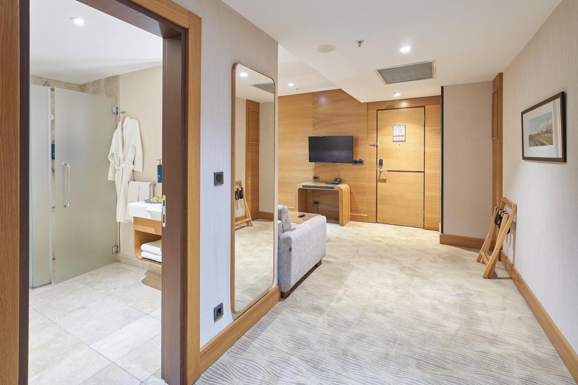 Doubletree By Hilton Hotel Istanbul - Tuzla Exterior foto