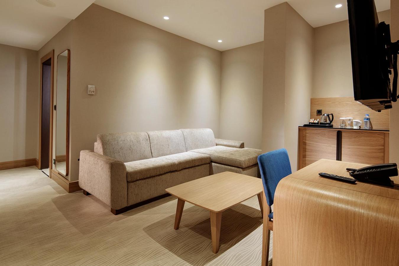 Doubletree By Hilton Hotel Istanbul - Tuzla Exterior foto
